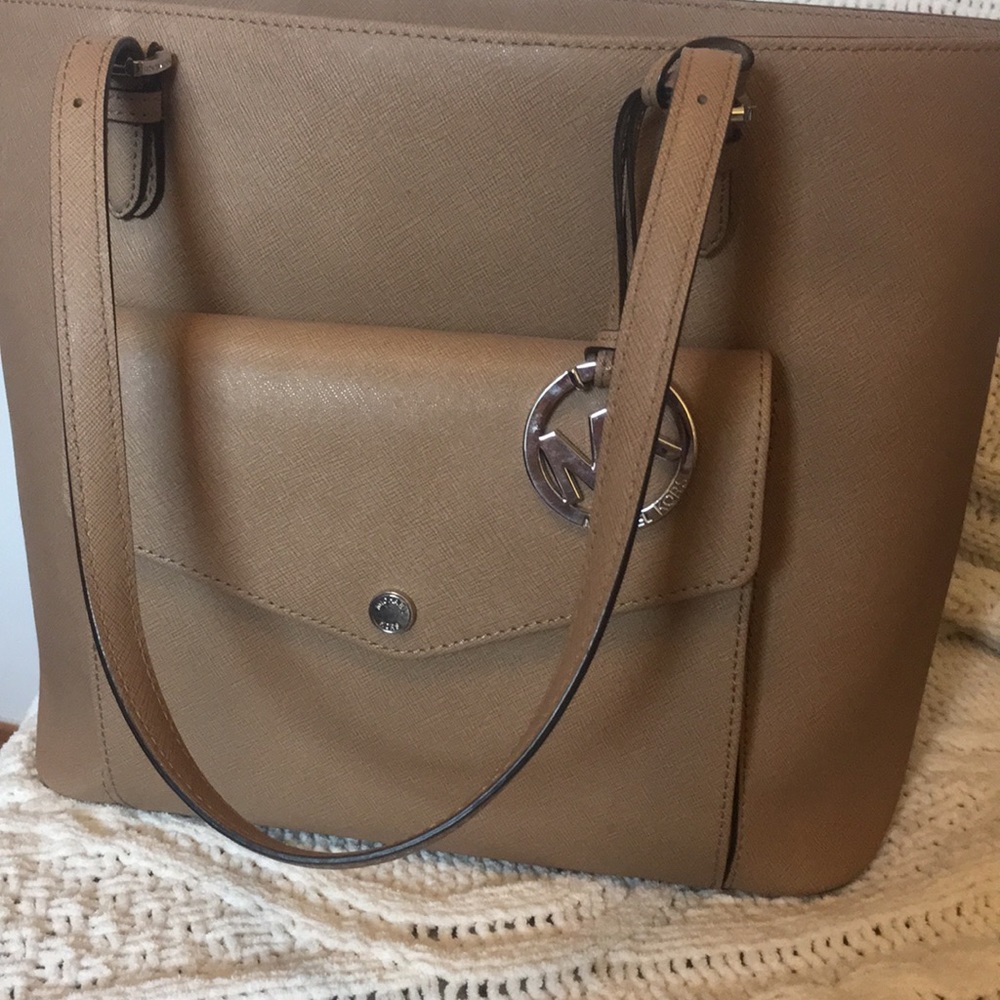 Michael Kors Tan Leather handbag!